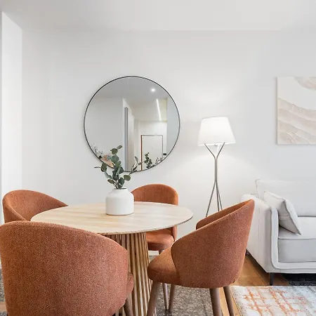 Daire Guestready - Marble Root *